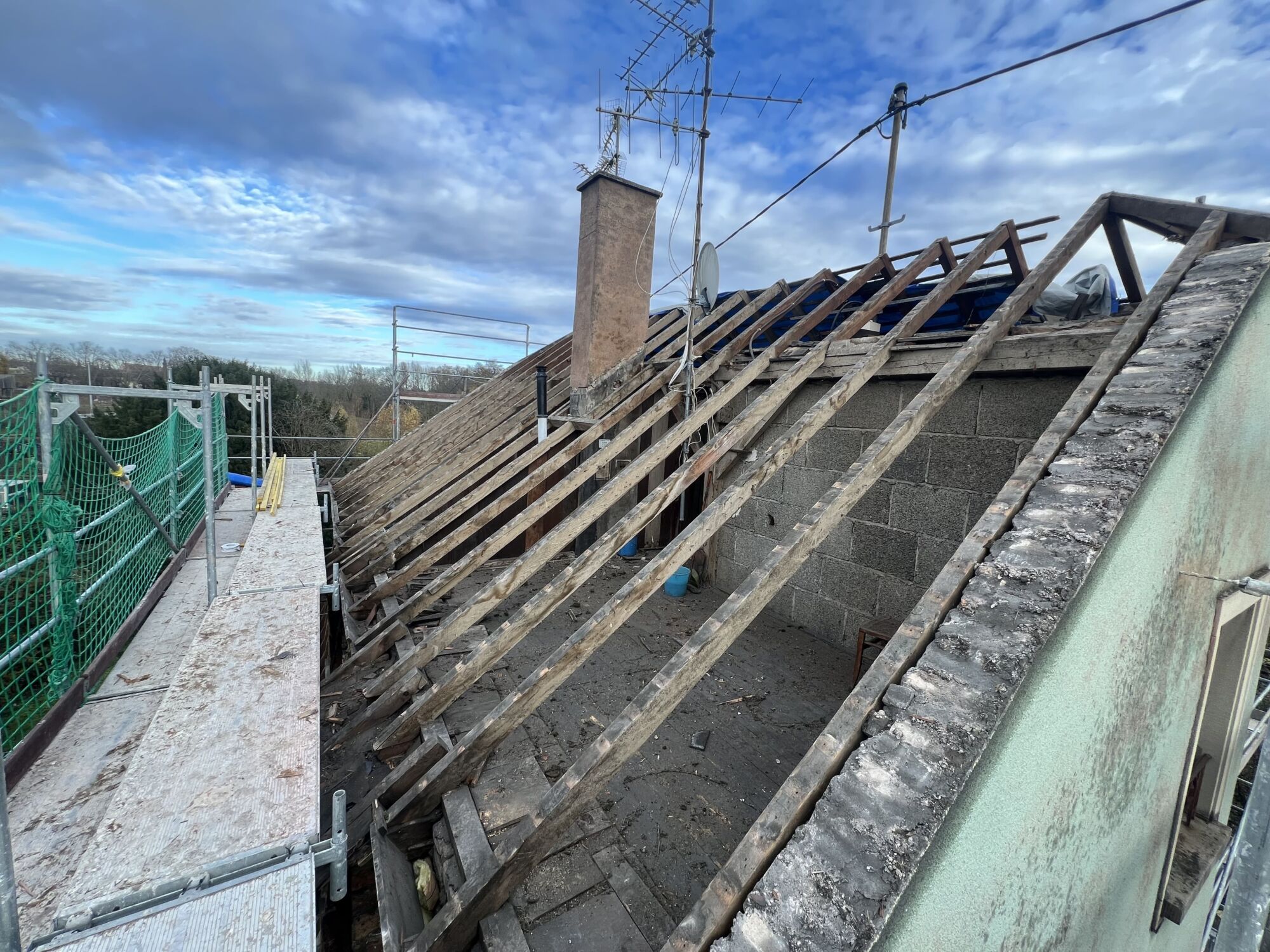 Rénovation Technique d’une Toiture à Strasbourg (Bas-Rhin) : L’Expertise Crépi Style Haguenau 1
