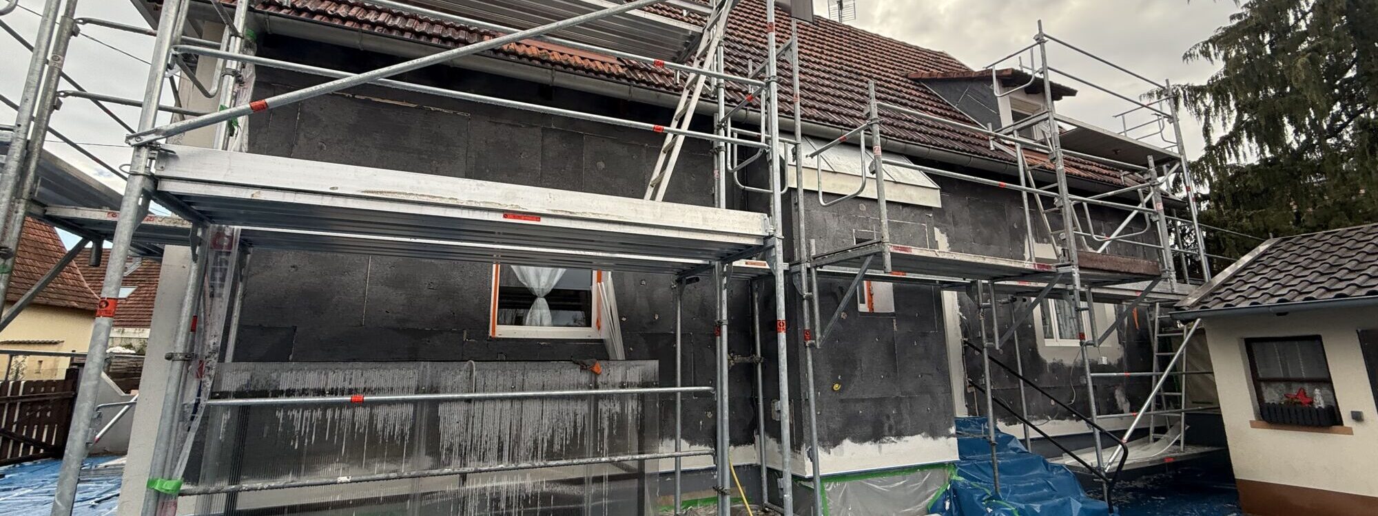 Pourquoi faire une rénovation globale est plus rentable qu&#8217;une rénovation par petits travaux ? Ostwald