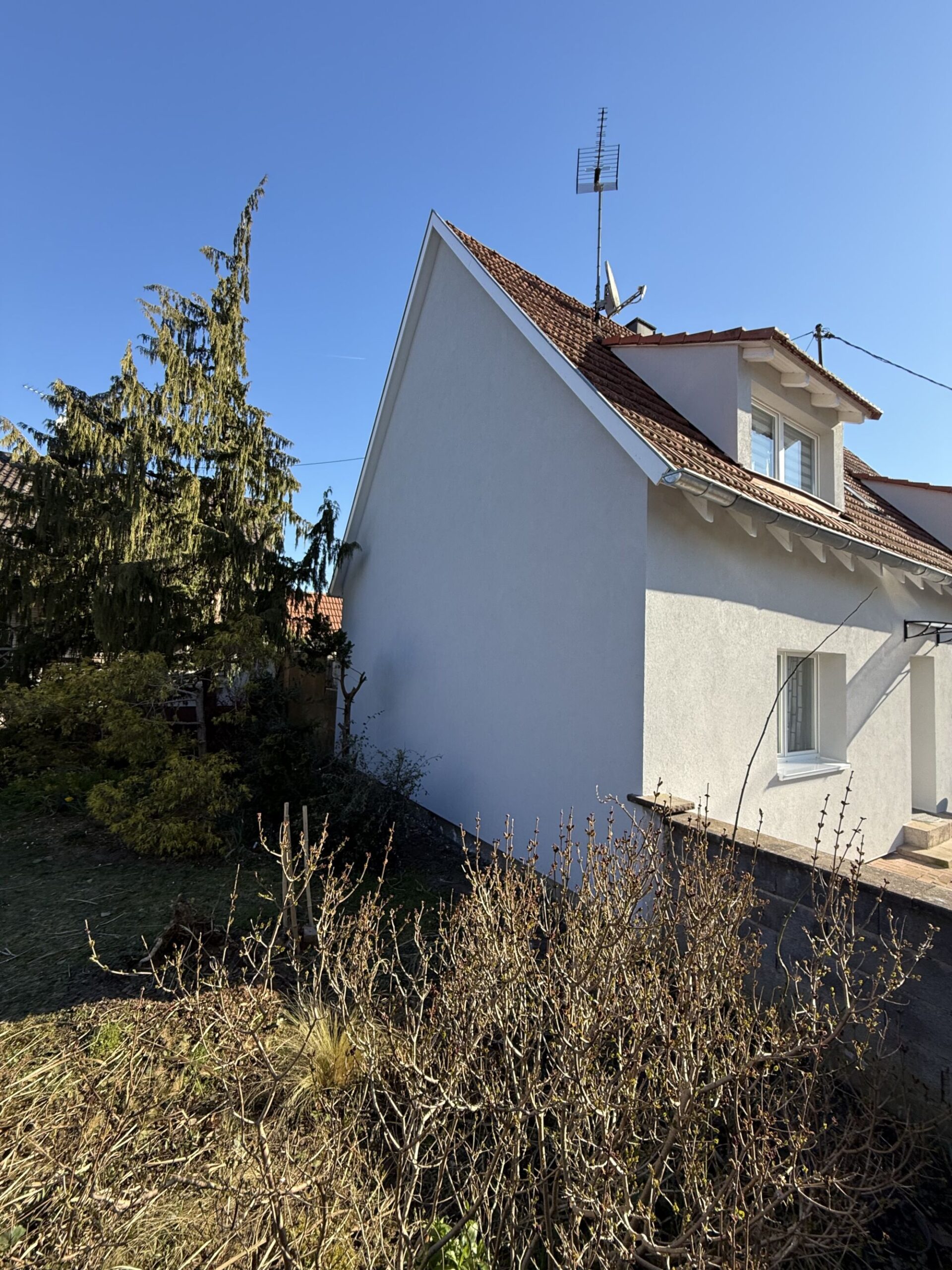 Isolation Thermique Extérieure et Travaux de Couverture à Gries (proche de Haguenau) : Un Chantier Signé Crépi Style Schiltigheim 8