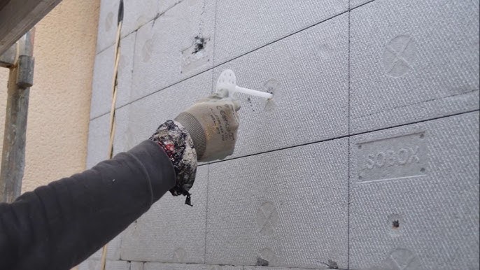 ITE en climat froid : comment choisir entre polystyr&egrave;ne, laine de roche ou fibres de bois pour &eacute;viter les ponts thermiques ? Schiltigheim