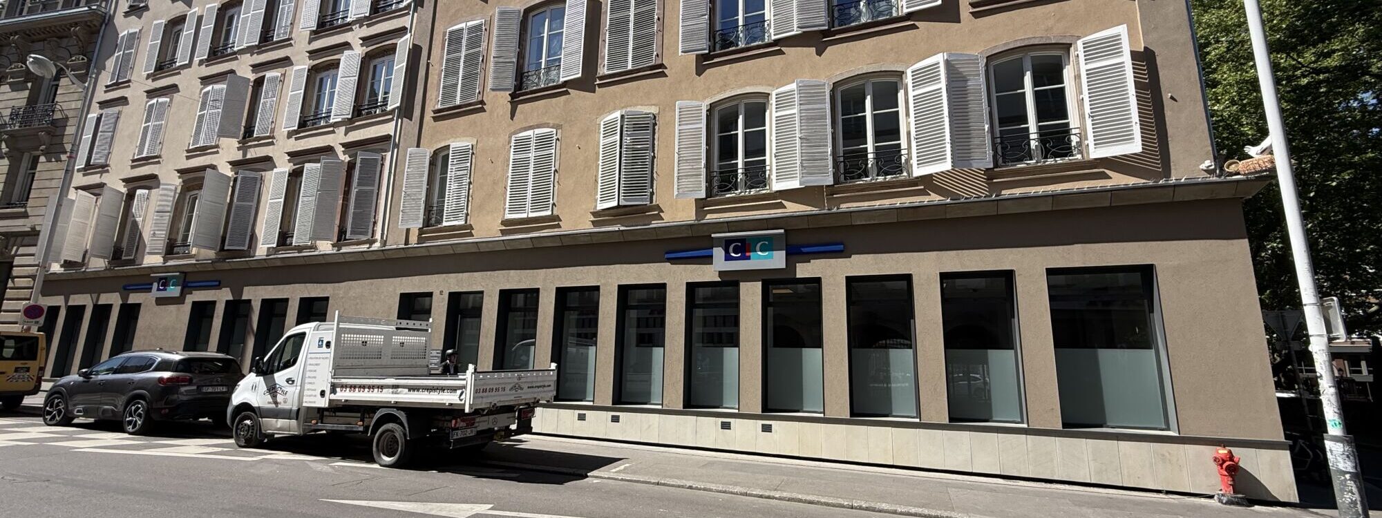 🏛 Chantier de ravalement et crépi réalisé pour le CIC Est à Strasbourg (67000) Bischwiller
