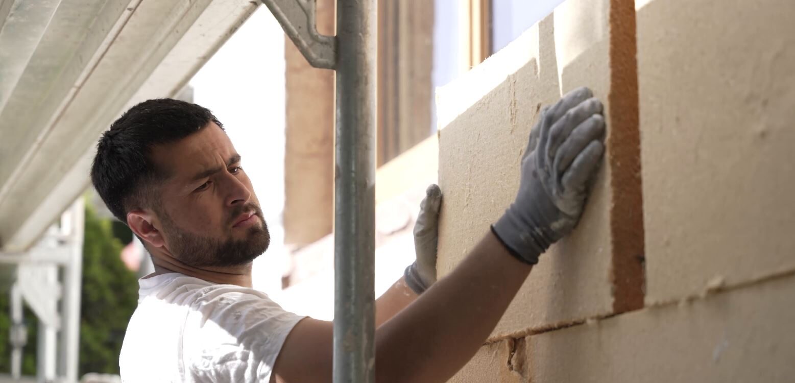 🏡 Transformation complète de façade à Strasbourg (proche de Brumath): isolation écologique + finitions haut de gamme Saverne