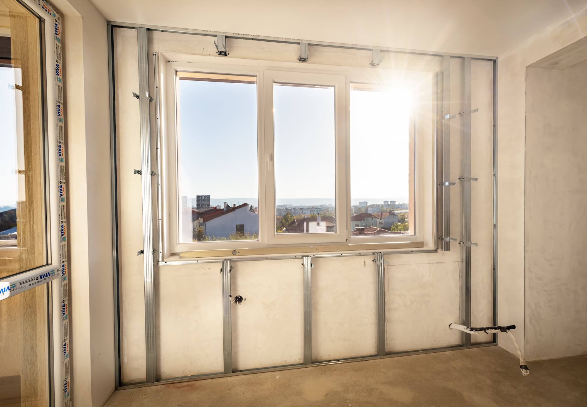 Doublage coll&eacute; ou ossature m&eacute;tallique : quelle technique d’isolation choisir selon le type de mur int&eacute;rieur ? Strasbourg