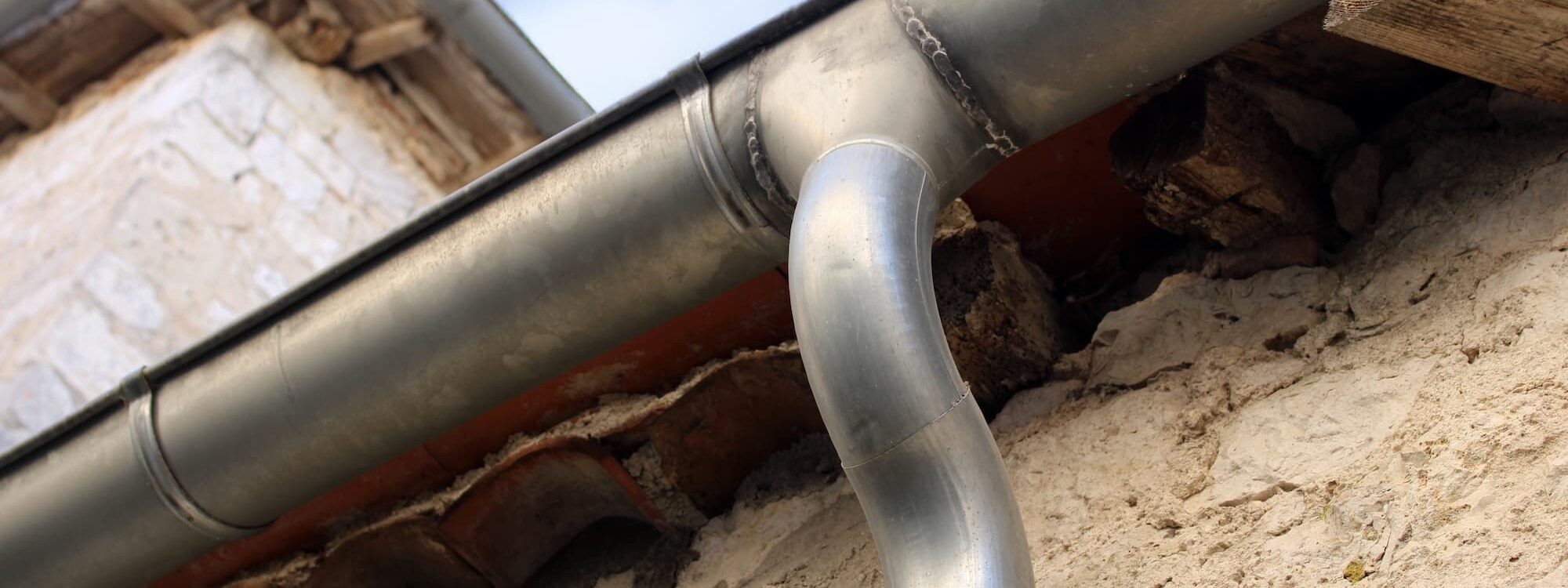 Comment d&eacute;tecter une zinguerie d&eacute;fectueuse avant qu&rsquo;elle ne cause des infiltrations ? Wissembourg