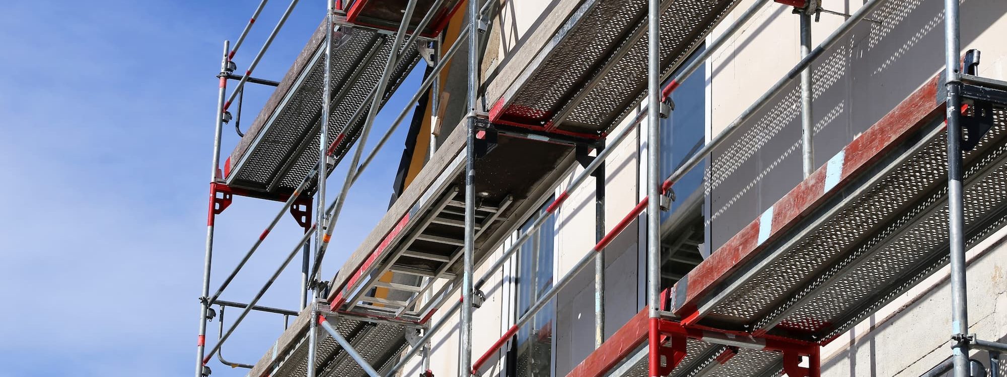 &Eacute;chafaudage roulant vs fixe : quel impact sur le rythme des interventions fa&ccedil;ade / ITE ? Wissembourg