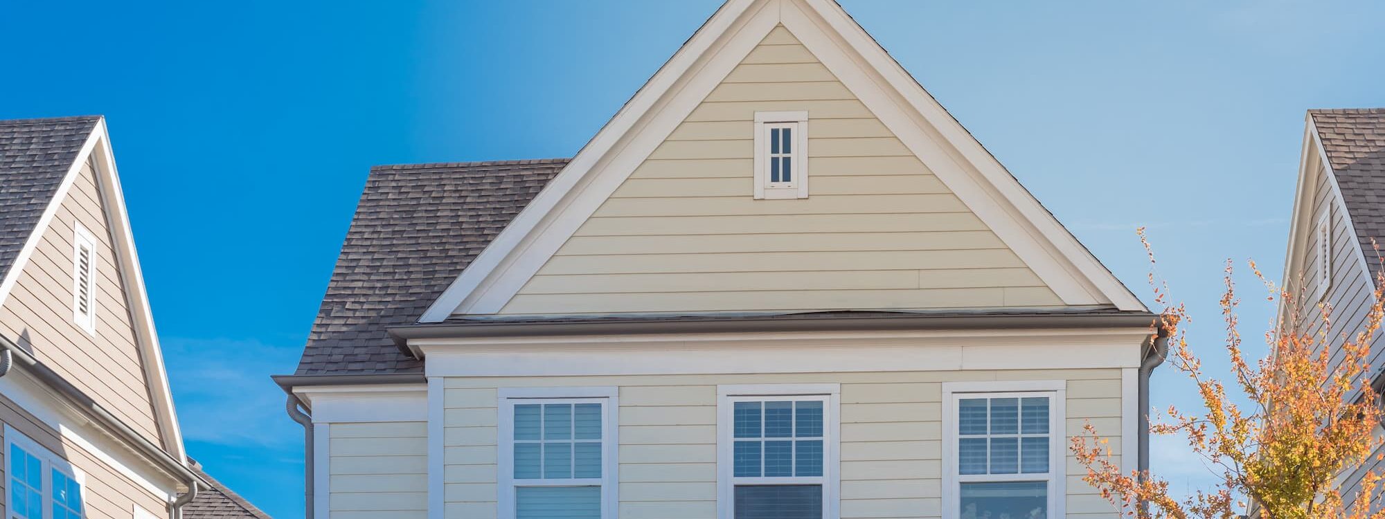 Bardage bois ou composite : quel choix pour une fa&ccedil;ade durable sans gros entretien ? Ostwald